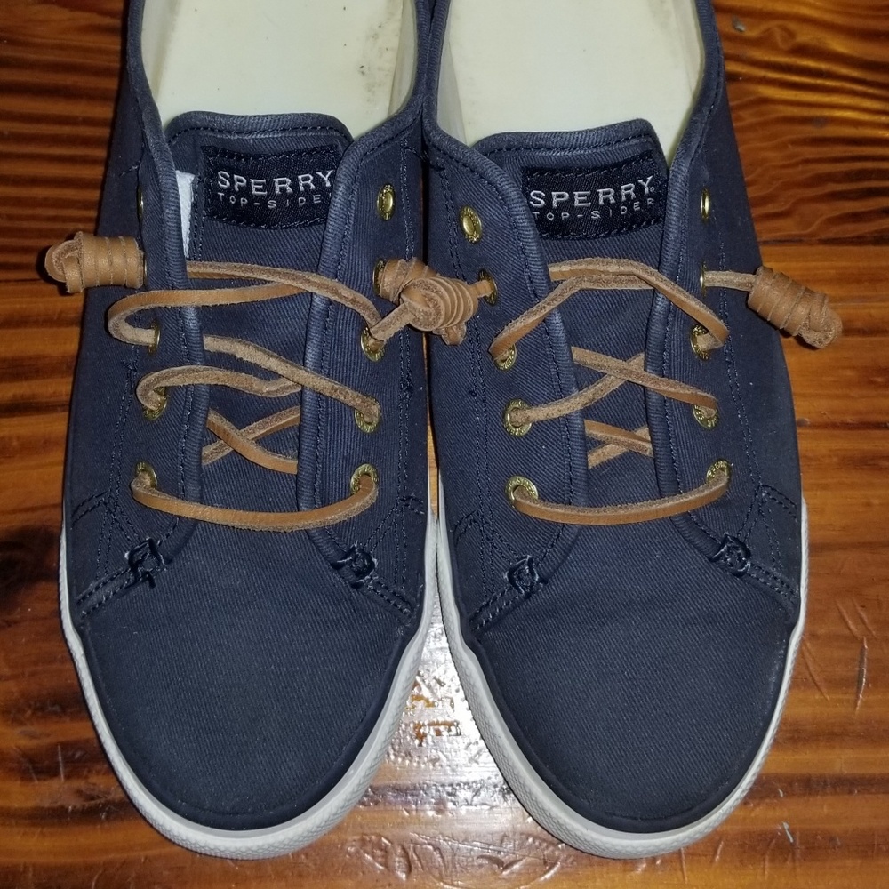 Navy sperry topsiders